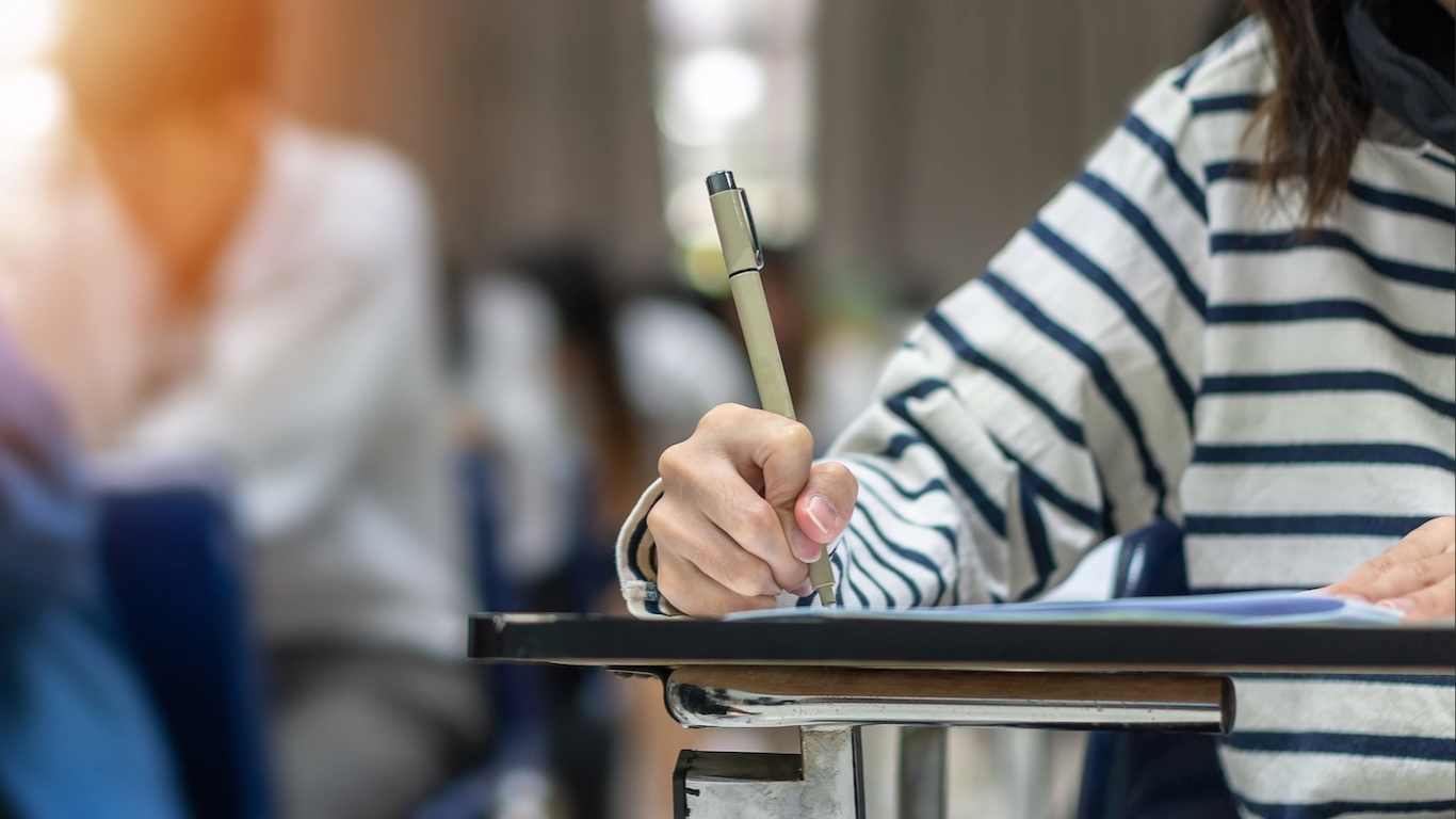 Ruhiges und konzentriertes Lernen an der HEBO-Privatschule Mönchengladbach